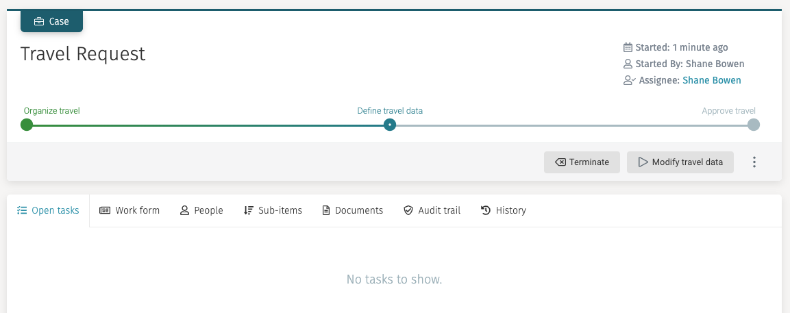 Travel case with stages